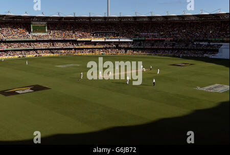 Allgemeine Ansicht während des Tages einer der ersten Ashes Tests auf der Gabba, Brisbane, Australien. Stockfoto