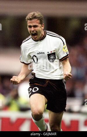 Fußball - Euro 96 Finale - Tschechien / Deutschland im Wembley-Stadion Stockfoto