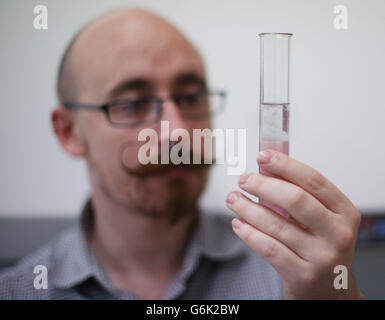 Enda Kenny in der Science Gallery - Dublin Stockfoto