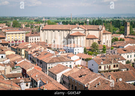 Luftbild von der ummauerten Stadt Montagnana, eines der schönsten Dörfer in Italien. Stockfoto