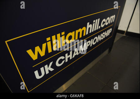 Snooker - williamhill.com UK Championships - Tag neun - das Barbican Center. Atmosphäre im Barbican Center am 9. Tag der UK Championships williamhill.com im Barbican Center, York. Stockfoto