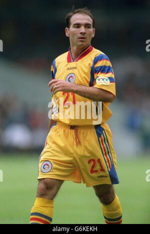 Fußball - Euro 96 - Rumänien / Spanien Stockfoto