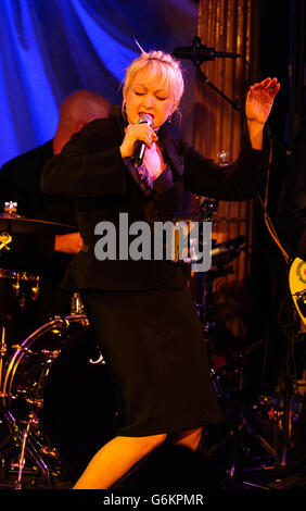 Cyndi Lauper Showcase im Cafe de Paris Stockfoto