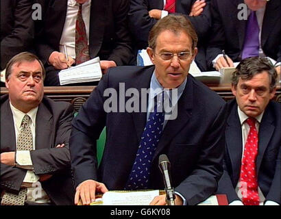 Videoaufnahme von Premierminister Tony Blair während der Fragen des Premierministers im Unterhaus, London. Stockfoto