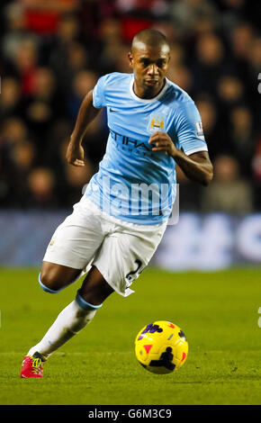 Fußball - Barclays Premier League - Southampton / Manchester City - St. Mary's Stadium. Fernandinha von Manchester City in Aktion gegen Southampton während des Spiels der Barclays Premier League im St. Mary's Stadium, Southampton. Stockfoto