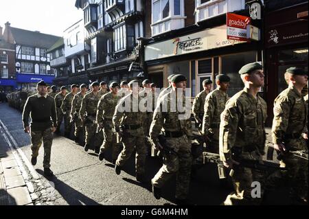 Die Heimparade für das 4. Bataillon der Gewehre, Salisbury. Stockfoto