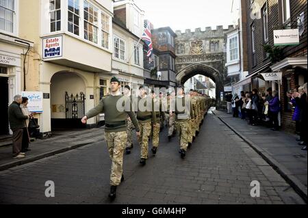 Die Heimparade für das 4. Bataillon der Gewehre, Salisbury. Stockfoto