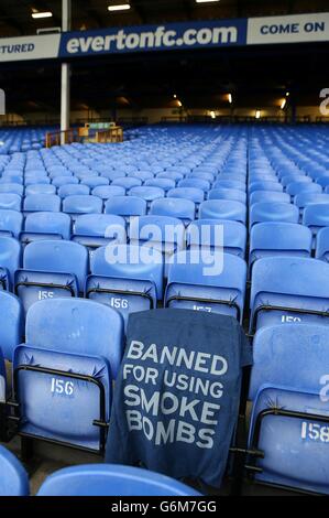 Fußball - Barclays Premier League - Everton V Fulham - Goodison Park Stockfoto