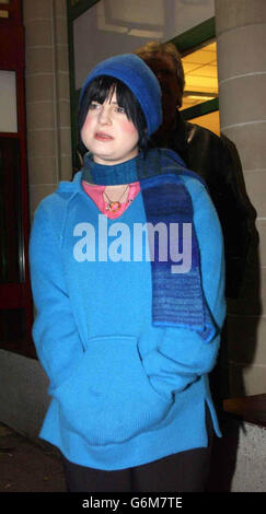 Kelly Osbourne spricht Presse Stockfoto