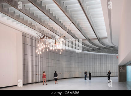 Innere des MAXXI nationalen Zentrum für zeitgenössische Kunst entworfen von Zaha Hadid in Rom, Italien Stockfoto