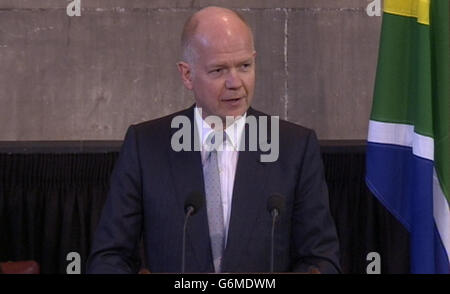 Außenminister William Hague spricht bei der Feier des Lebens von Nelson Mandela in der Westminster Hall, House of Commons, im Zentrum von London. Stockfoto