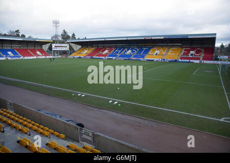 Ein allgemeiner Blick auf den Platz und die Stände im McDiarmid Park Stockfoto