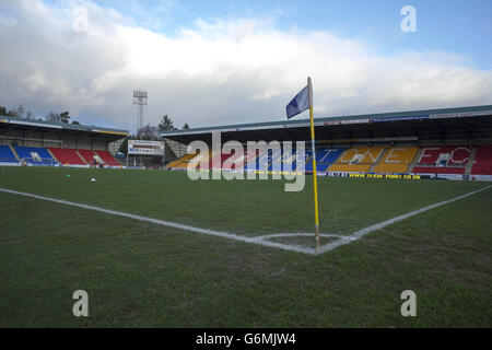 Ein allgemeiner Blick auf den Platz und die Stände im McDiarmid Park Stockfoto