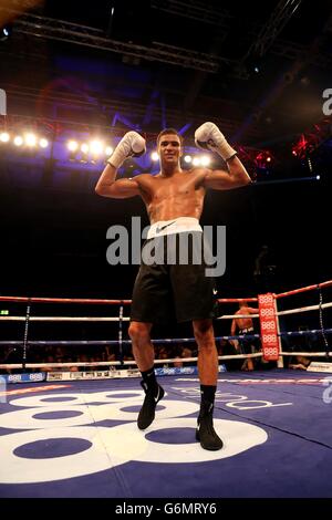 Boxen - Matchroom Weihnachts-Show - ExCel Arena Stockfoto