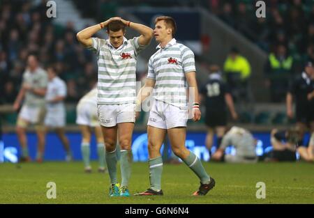 Rugby Union - 2013 Varsity Match - Oxford gegen Cambridge - Twickenham. Kristain Cook aus Cambridge ist beim letzten Abpfiff des Varsity-Spiels 2013 in Twickenham, London, niedergeschlagen. Stockfoto