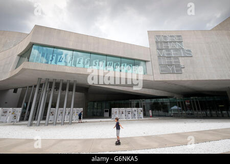 Außenseite des MAXXI nationalen Zentrum für zeitgenössische Kunst entworfen von Zaha Hadid in Rom, Italien Stockfoto