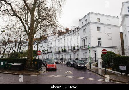 Eine allgemeine Ansicht von Egerton Crescent, in Kensington, London, die als Lloyds Bank Bericht als der liebste Ort zum Leben genannt wurde, mit dem Stadtteil Kensington und Chelsea Heimat von sechs der 10 teuersten Straßen in England und Wales. Stockfoto