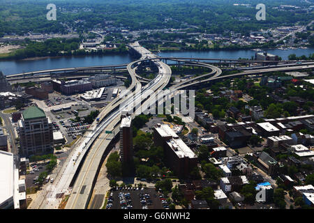 Eine Luftaufnahme des Verkehrs in Albany Stockfoto