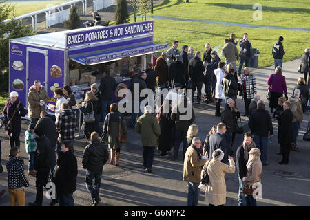 Horse Racing - 2013 William Hill Yorkshire Winter Festival - Tag eins - Wetherby Rennbahn Stockfoto