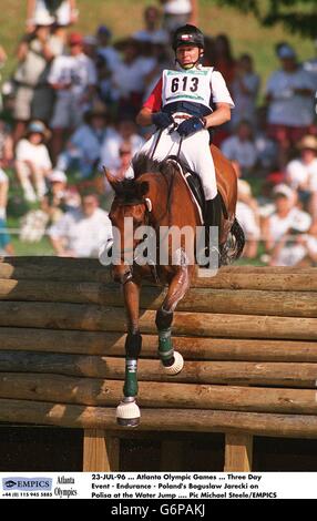 23-JUL-96 ... Atlanta Olympische Spiele ... Dreitägige Veranstaltung - Ausdauer - Polens Boguslaw Jarecki auf Polisa bei der Wassersprungzu Stockfoto