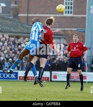 York City gegen Huddersfield Town Stockfoto