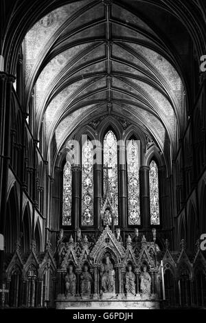 Ein allgemeiner Blick auf das Innere der Kathedrale von Worcester. Editoren Hinweis: Dieses Bild wurde in Schwarzweiß konvertiert Stockfoto