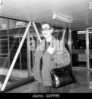 Film - Schauspielerin Lauren Bacall - Flughafen Heathrow, London Stockfoto