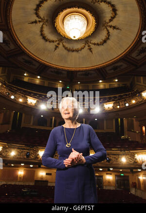 Blithe Spirit Photocall - London Stockfoto