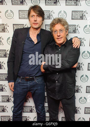 Brett Anderson von Suede (links) und Roger Daltrey von The Who bei einer Pressekonferenz im Groucho Club in Soho, im Zentrum von London, um das Line-up für die Teenage Cancer Trust Konzerte 2014 bekannt zu geben. Stockfoto