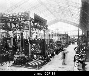 Weltausstellung Paris 1889. Innenansicht der Galerie Maschinen, Exposition Universelle Internationale de 1889, Paris, Frankreich. Stockfoto