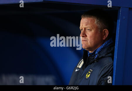 Chris Wilder, Manager von Oxford United, steht an der Touchline Stockfoto