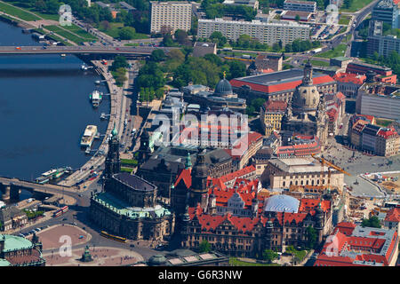 Elbe, Hofkirche, Residenzschloss, Johanneum, Stallhof, Frauenkirche und Albertinum, Altstadt von Dresden, Sachsen, Deutschland / Kirche unserer lieben Frau Stockfoto