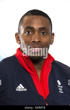 Olympische Winterspiele - Team GB Kitting Session - erster Tag - adidas Center. Großbritanniens GB1 Bobsleigh-Teammitglied Joel Fearon während der Kitting-Out-Session im adidas Center, Stockport. Stockfoto