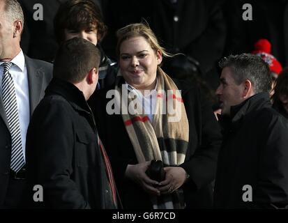 Fußball - FA Cup - vierte Runde - Southampton gegen Yeovil Town - St. Mary's. Die Inhaberin und nicht-geschäftsführende Vorsitzende von Southampton, Katharina Liebherr, steht auf den Tribünen Stockfoto