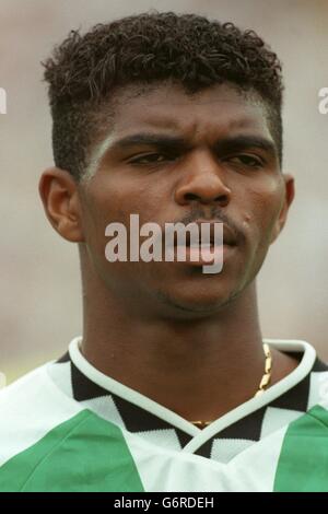 31-JUL-1996 ... Atlanta Olympische Spiele ... Männer Fußball. Nigeria / Brasilien ..Kanu Nwankwo Stockfoto