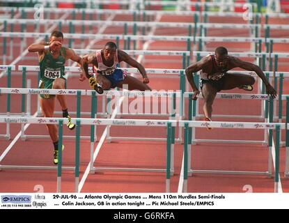 29-JUL-96, Atlanta Olympic Games, Herren 110 m Hürden Halbfinale, Colin Jackson, GB heute Abend in Aktion Stockfoto