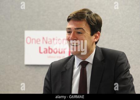 Andy Burnham, der Schatten-Gesundheitsminister von Labour, hält eine Grundsatzrede über den Zustand des NHS vor Gewerkschaftsmitgliedern im Transport House in Birmingham. Stockfoto