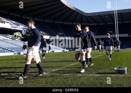 Rugby-Union - RBS 6 Nations - Schottland V England - Schottland Kapitän Run - Murrayfield Stadium Stockfoto