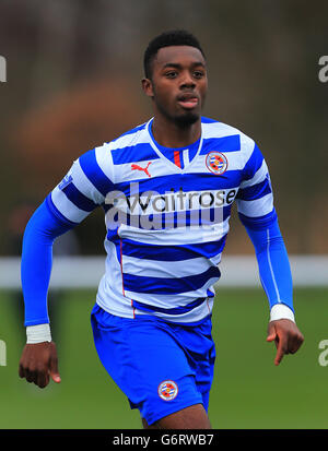 Fußball - Barclays U21 Premier League - Aston Villa gegen Reading - Bodymoor Heath Training Ground. Gozie Ugwu Stockfoto