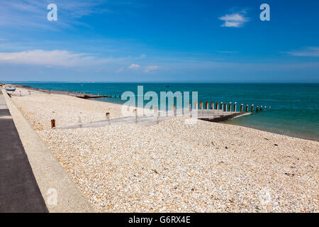 Der Kiesstrand in Selsey Bill West Sussex England UK Europe Stockfoto