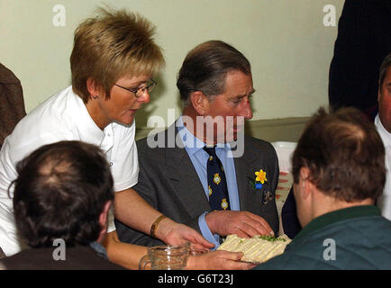 Der Prinz von Wales bei einem Besuch in Skipton. Stockfoto