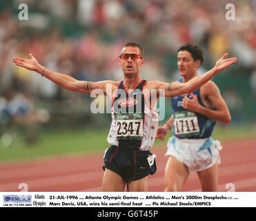 31-JUL-1996. Die Olympischen Spiele In Atlanta. Leichtathletik. Männer: 3000 m Steeplechase. Marc Davis, USA, gewinnt seinen Halbfinale Stockfoto