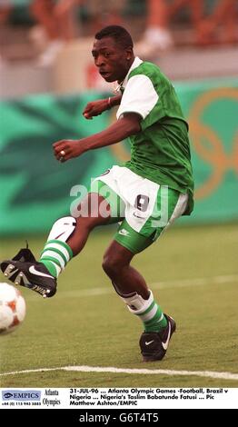 31-JUL-96, Olympische Spiele in Atlanta – Fußball, Brasilien – Nigeria, Taslim Babatunde Fatusi aus Nigeria Stockfoto