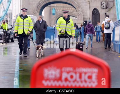 Anti-Terror-Razzia in der Stadt Stockfoto