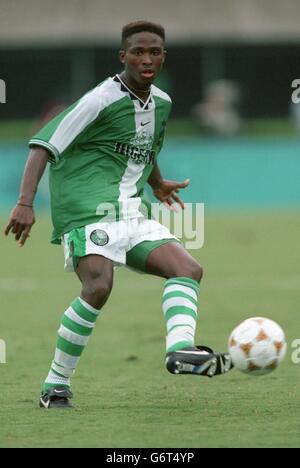 31-JUL-96. Olympische Spiele in Atlanta – Fußball, Brasilien – Nigeria. Der nigerianische Celestine C. Babayaro. Stockfoto