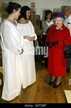 Königin Elizabeth II in der Prinz-Stiftung Stockfoto