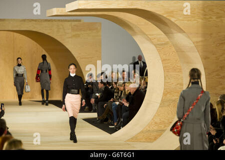 Marc by Marc Jacobs Laufsteg - New York Fashionweek 2014 Stockfoto