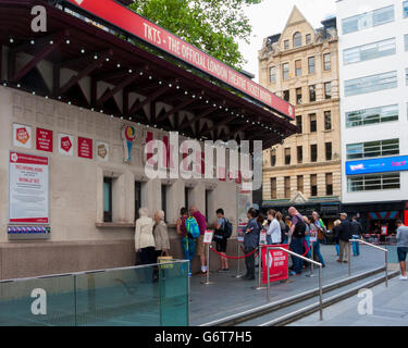 TKTS, das offizielle London Theatre ticket Booth, Leicester Square, London, UK Stockfoto