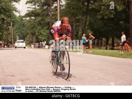 03-AUG-96, Olympische Spiele in Atlanta, Radfahren, Einzelzeitfahren der Männer, der russische Jewgenij Berzin in Aktion Stockfoto