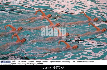 30-JUL-96. Die Olympischen Spiele In Atlanta. Synchronschwimmen. Das chinesische Team in Aktion Stockfoto